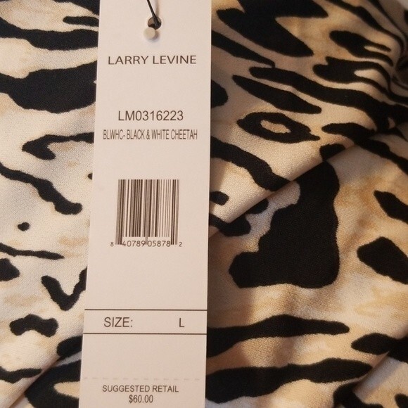 Larry Levine Cheetah print blouse size large - Picture 6 of 6